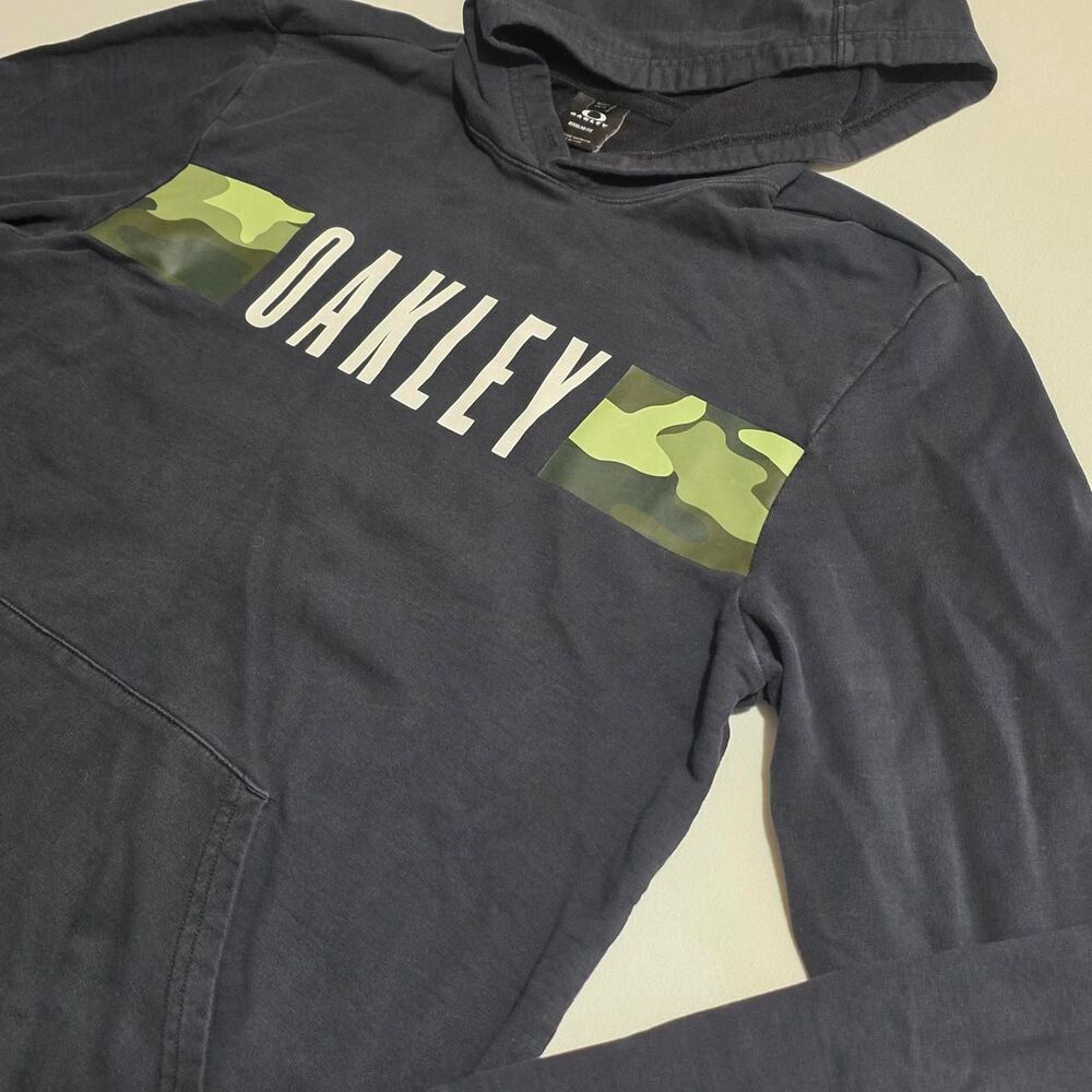 Oakley Men's Black Pullover Hoodie Sweatshirt Camo Chest Logo Size Large